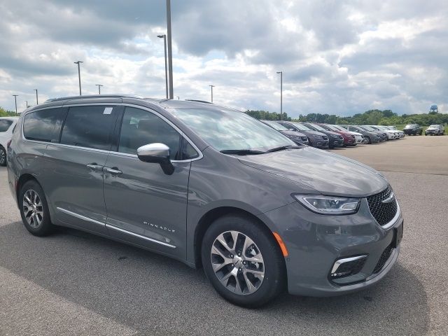 2023 Chrysler Pacifica Hybrid Pinnacle