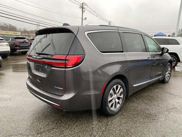 2023 Chrysler Pacifica Hybrid Pinnacle