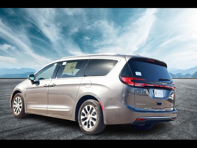 2023 Chrysler Pacifica Hybrid Pinnacle