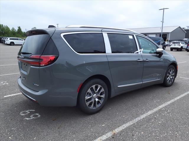 2023 Chrysler Pacifica Hybrid Pinnacle