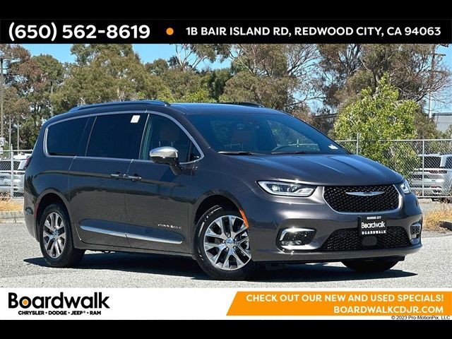 2023 Chrysler Pacifica Hybrid Pinnacle