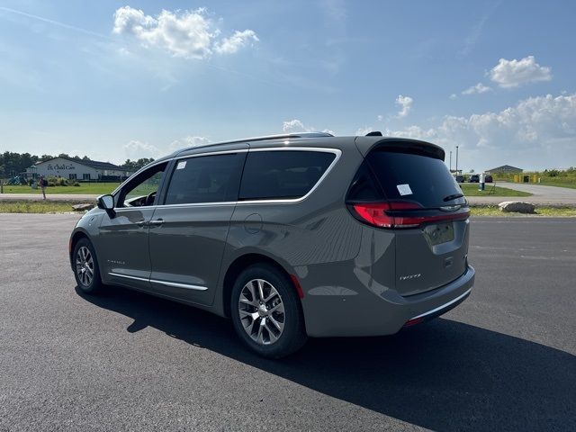 2023 Chrysler Pacifica Hybrid Pinnacle