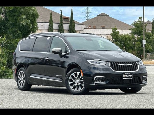 2023 Chrysler Pacifica Hybrid Pinnacle