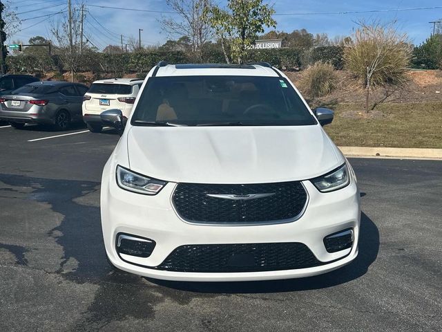 2023 Chrysler Pacifica Hybrid Pinnacle