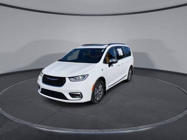 2023 Chrysler Pacifica Hybrid Pinnacle