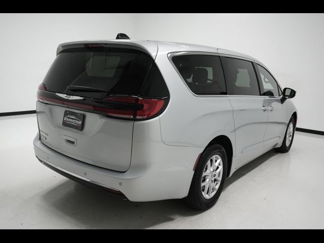 2023 Chrysler Pacifica Touring