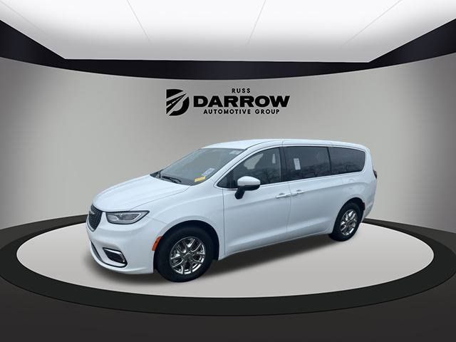 2023 Chrysler Pacifica Touring