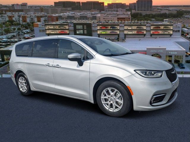 2023 Chrysler Pacifica Touring