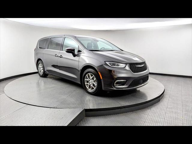 2023 Chrysler Pacifica Touring