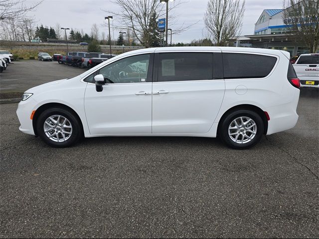 2023 Chrysler Pacifica Touring