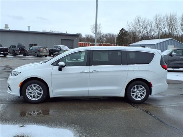 2023 Chrysler Pacifica Touring