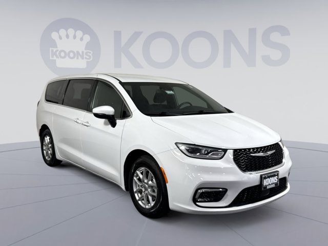2023 Chrysler Pacifica Touring