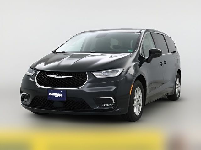 2023 Chrysler Pacifica Touring-L