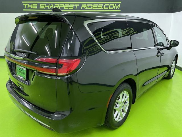 2023 Chrysler Pacifica Touring-L