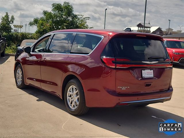 2023 Chrysler Pacifica Touring-L