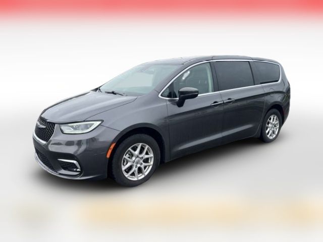 2023 Chrysler Pacifica Touring-L