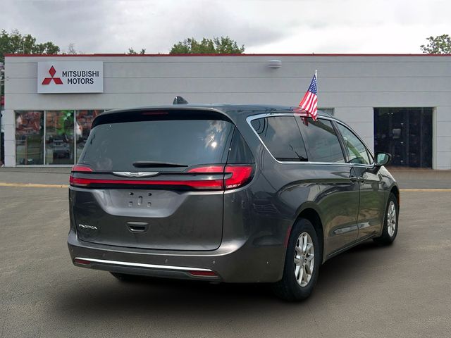 2023 Chrysler Pacifica Touring-L