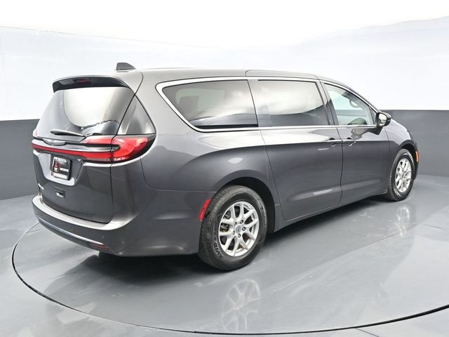 2023 Chrysler Pacifica Touring-L