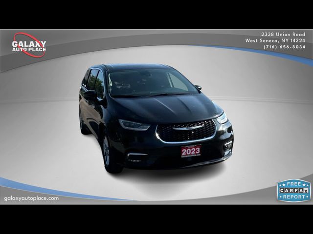 2023 Chrysler Pacifica Touring-L