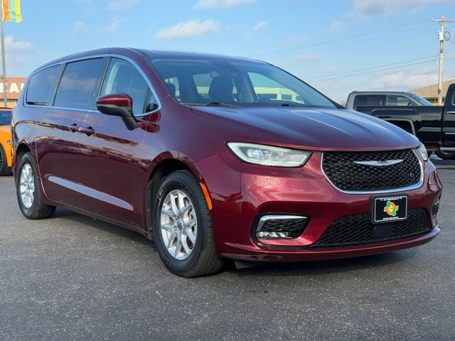 2023 Chrysler Pacifica Touring-L