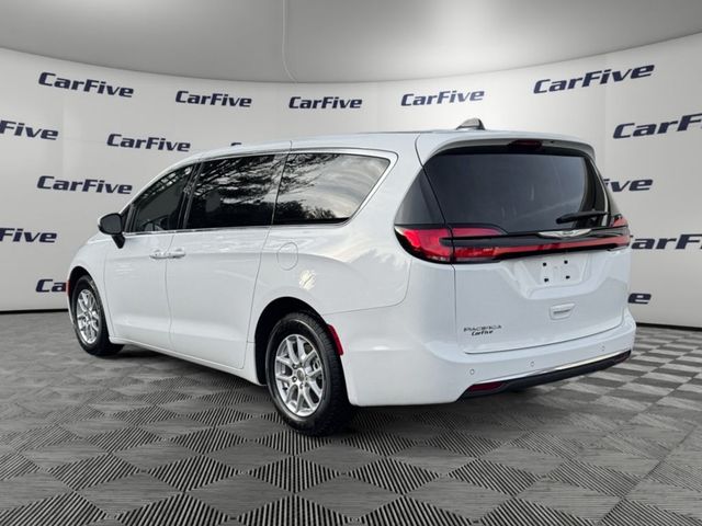 2023 Chrysler Pacifica Touring-L