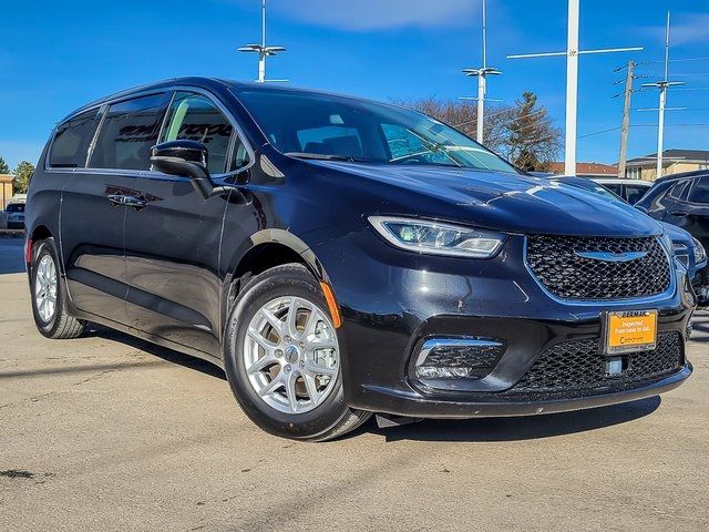 2023 Chrysler Pacifica Touring-L