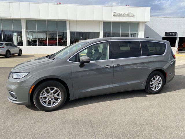 2023 Chrysler Pacifica Touring-L