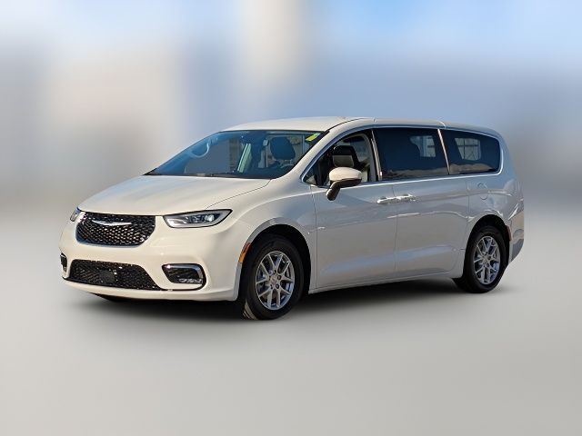 2023 Chrysler Pacifica Touring-L