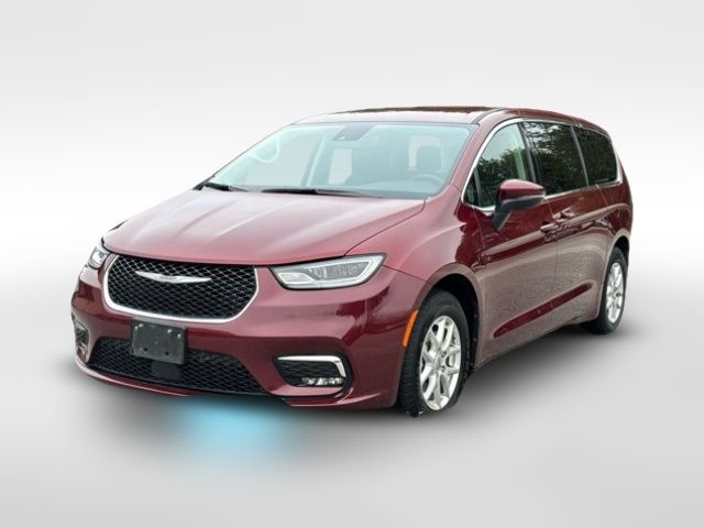 2023 Chrysler Pacifica Touring-L