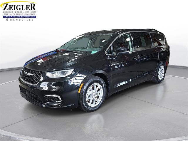 2023 Chrysler Pacifica Touring-L