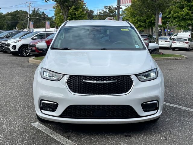 2023 Chrysler Pacifica Touring-L