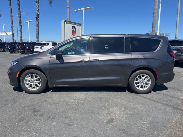 2023 Chrysler Pacifica Touring-L