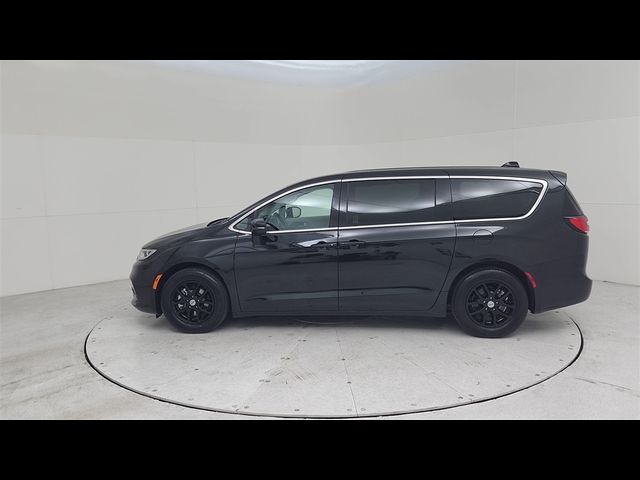 2023 Chrysler Pacifica Touring-L