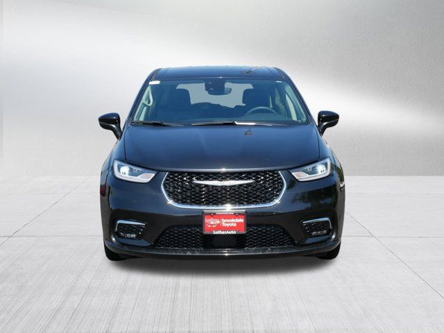 2023 Chrysler Pacifica Touring-L