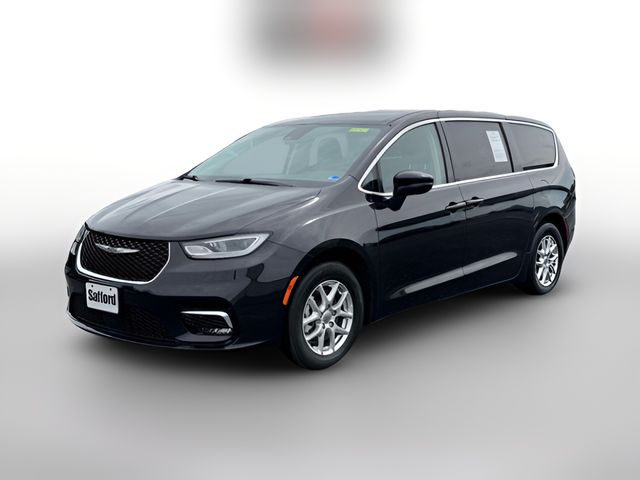 2023 Chrysler Pacifica Touring-L