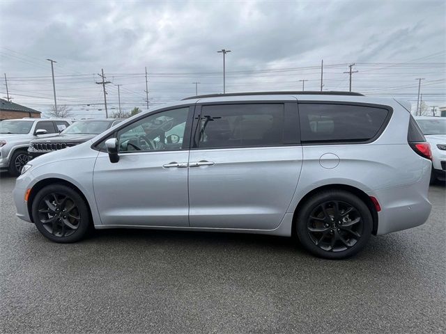 2023 Chrysler Pacifica Touring-L