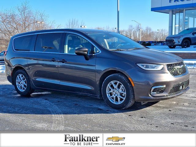 2023 Chrysler Pacifica Touring-L