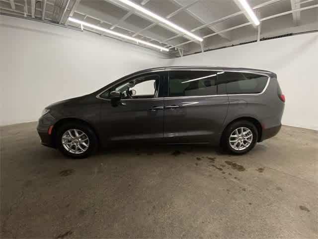 2023 Chrysler Pacifica Touring-L