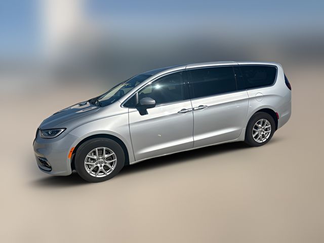 2023 Chrysler Pacifica Touring-L