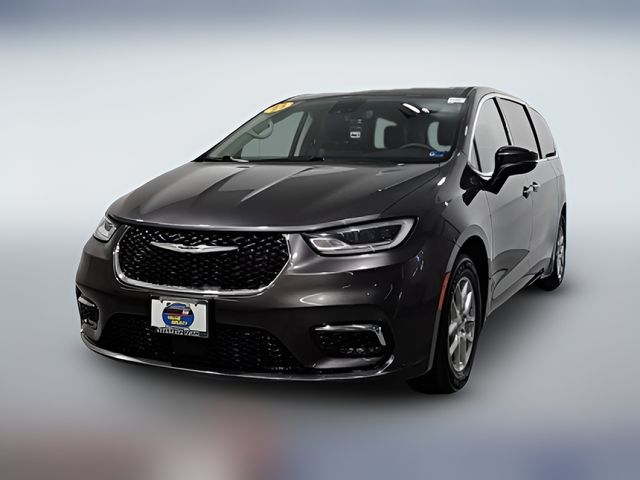 2023 Chrysler Pacifica Touring-L