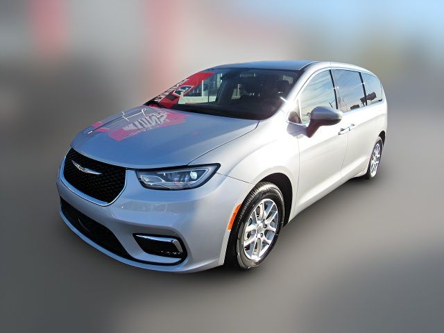 2023 Chrysler Pacifica Touring-L