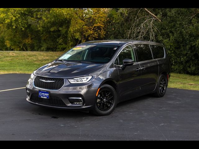 2023 Chrysler Pacifica Touring-L