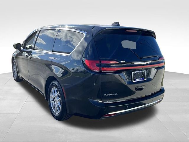 2023 Chrysler Pacifica Touring-L