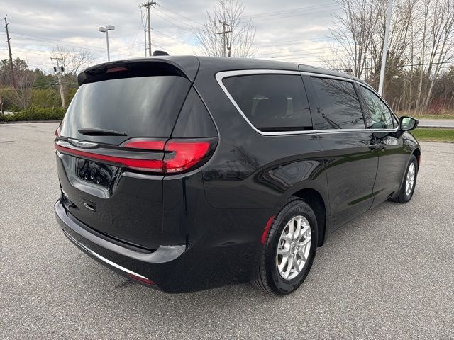 2023 Chrysler Pacifica Touring-L