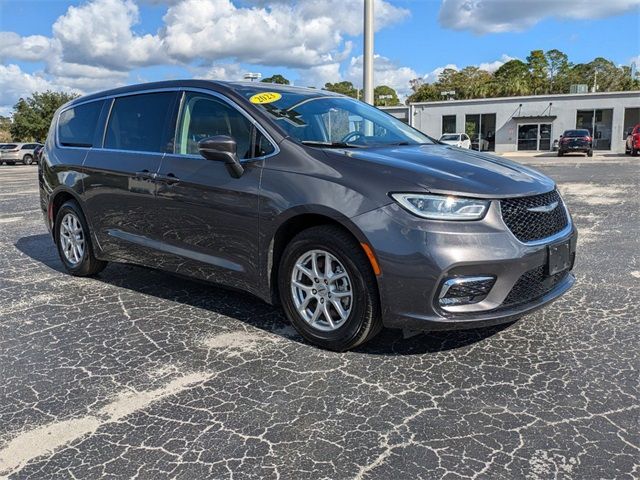 2023 Chrysler Pacifica Touring-L