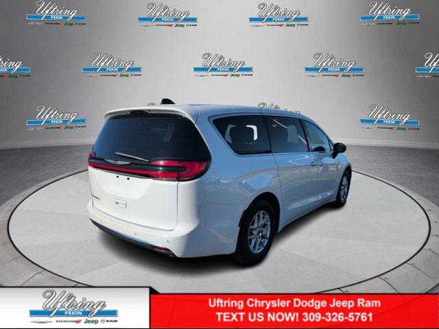 2023 Chrysler Pacifica Touring-L