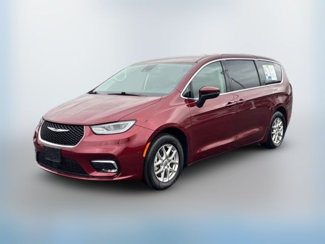 2023 Chrysler Pacifica Touring-L