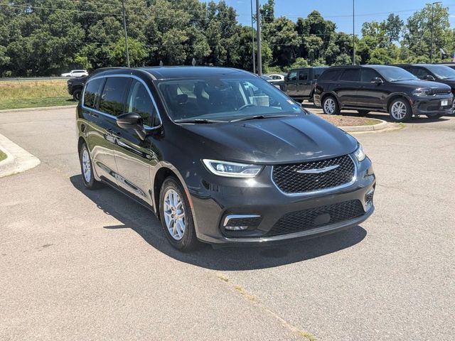 2023 Chrysler Pacifica Touring-L