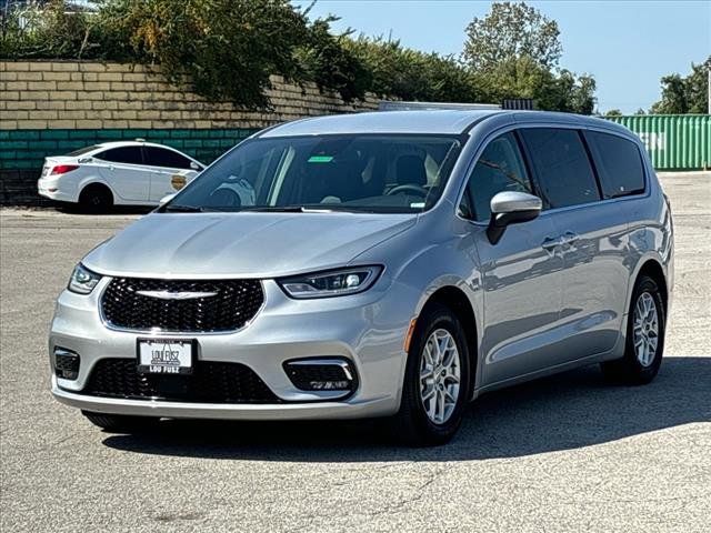 2023 Chrysler Pacifica Touring-L