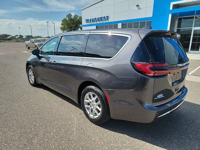 2023 Chrysler Pacifica Touring-L